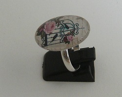 Bague fait-main ovale cage oiseau