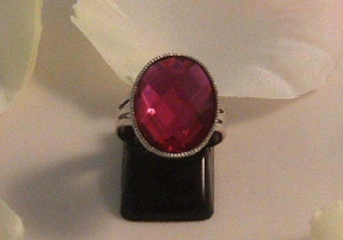 Bague cabochon strass rose fuschia
