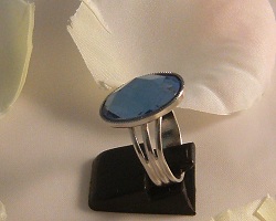 Bague cabochon strass  bleu