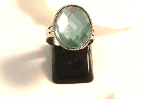 Bague cabochon strass  vert