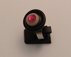 Bague artisanale bouton noir et rose