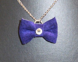 Collier chaîne noeud violet